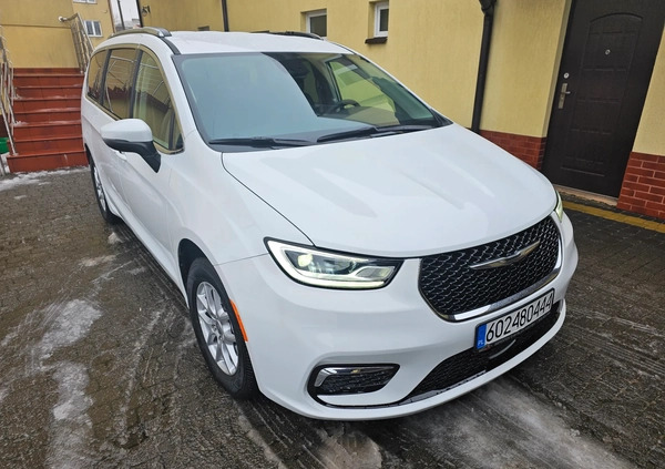 Chrysler Pacifica cena 202827 przebieg: 6654, rok produkcji 2023 z Mrozy małe 301